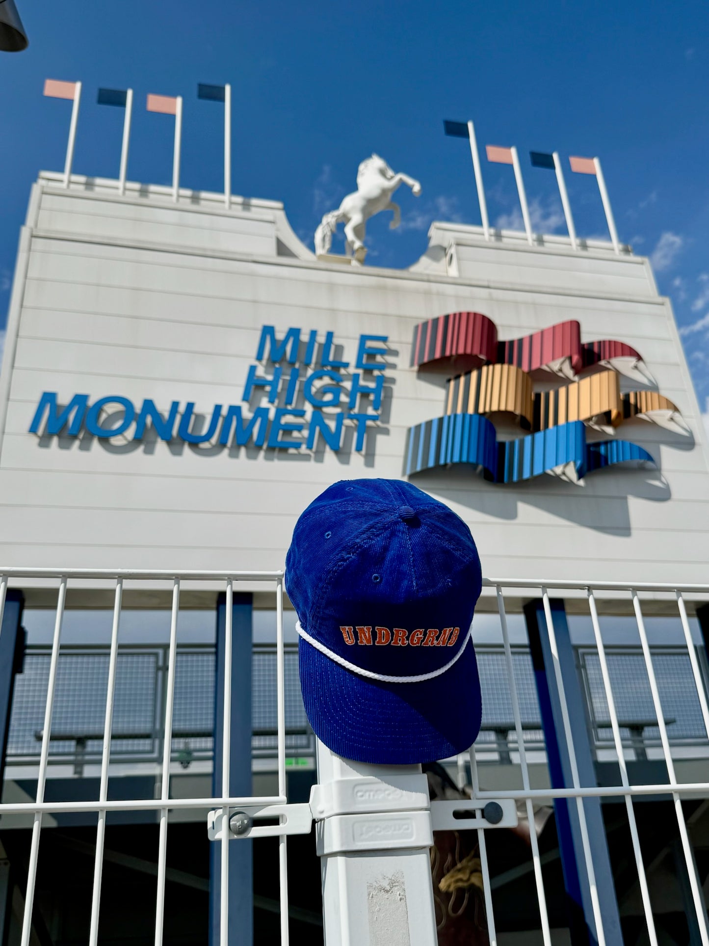 UNDRGRND COUNTRY Corduroy Snapback LE